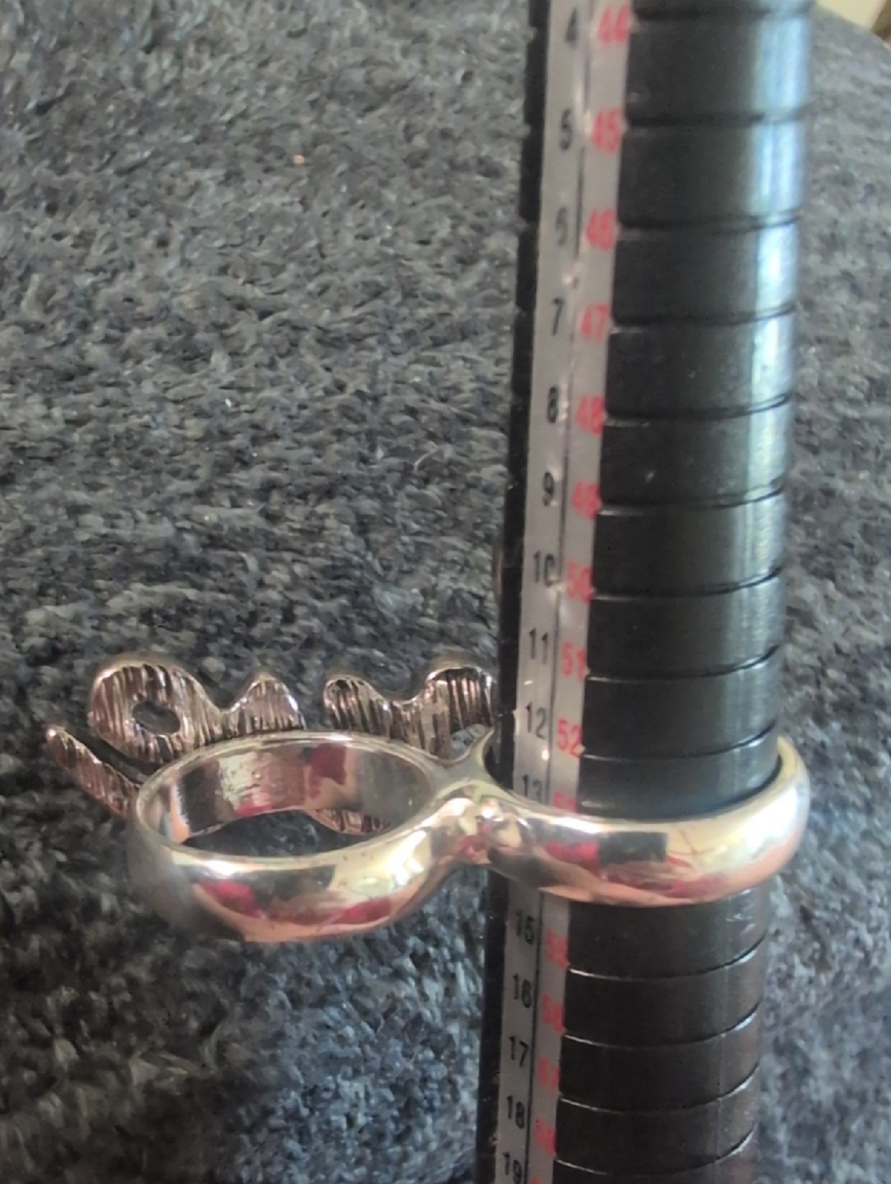 XL Knuckle Rhinestone 'Love' Script Ring - Silver Tone - Picture 2 of 3